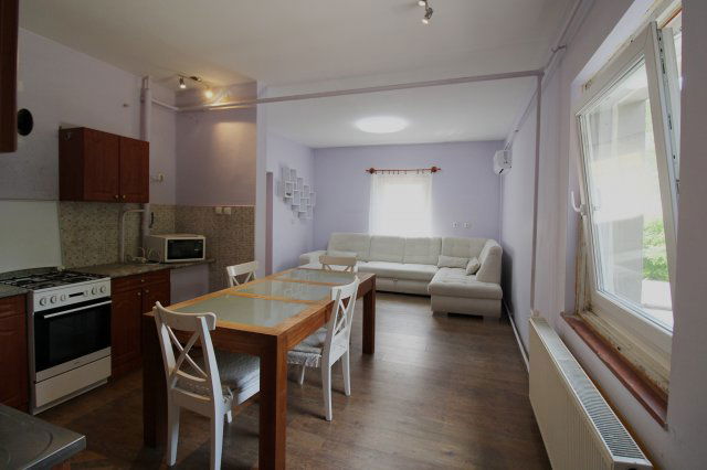 Eladó családi ház, Gesztelyben 39.9 M Ft, 3 szobás