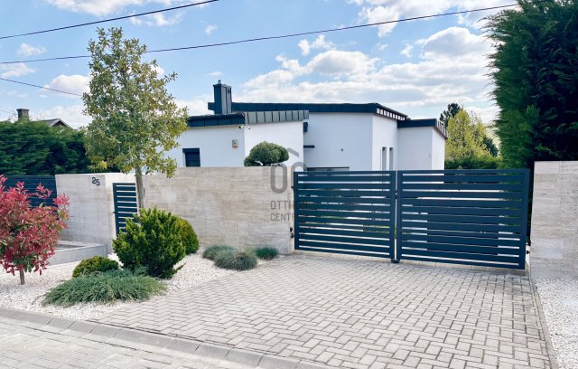 Eladó családi ház, Nagykovácsiban 345 M Ft, 6 szobás