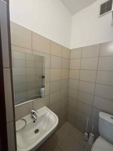 Eladó téglalakás, Pécsett 56.9 M Ft, 4 szobás