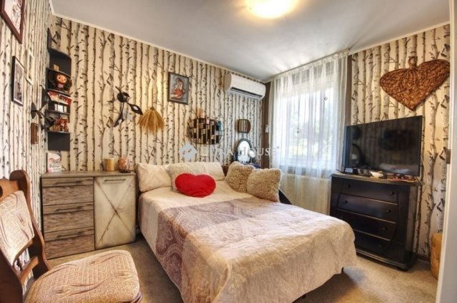 Eladó családi ház, Piliscsabán 164.9 M Ft, 7 szobás