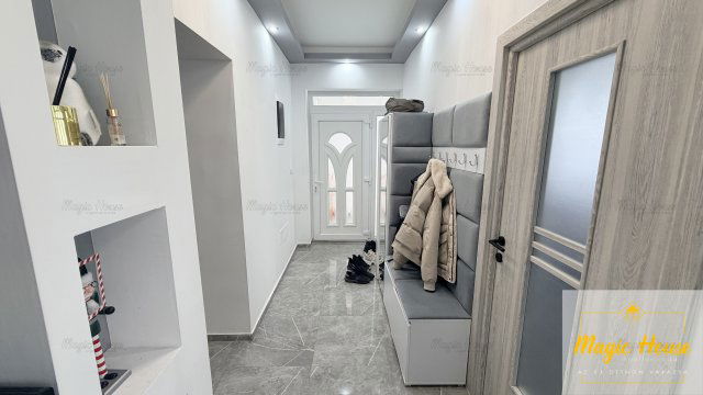 Eladó ikerház, Ercsiben 59.9 M Ft, 4 szobás