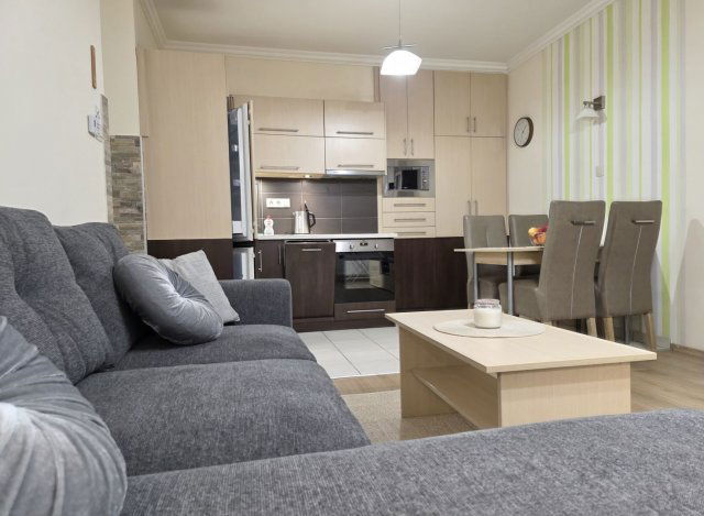 Kiadó téglalakás, albérlet, Debrecenben 260 E Ft / hó, 3 szobás