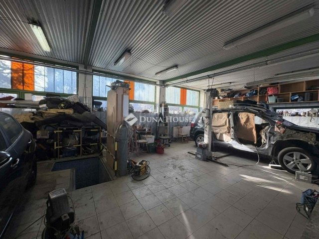 Eladó ipari ingatlan, Budapesten, XVIII. kerületben 69.9 M Ft