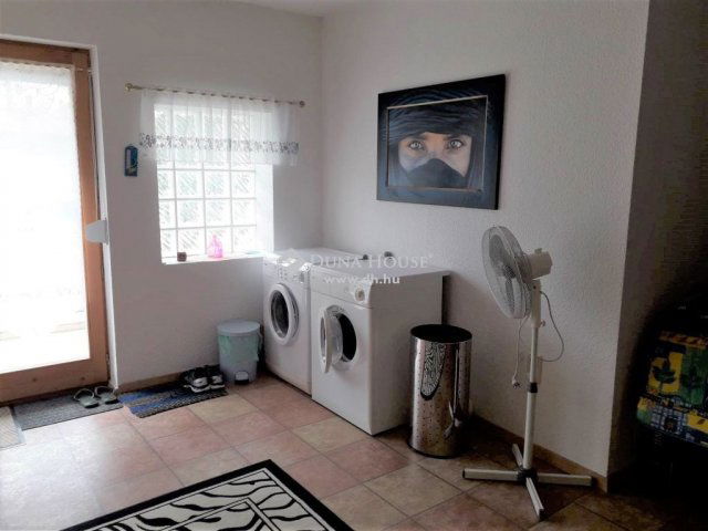 Eladó családi ház, Somogysárdon 85 M Ft, 5 szobás