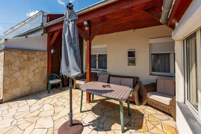 Eladó ikerház, Budapesten, XXI. kerületben 89 M Ft, 4 szobás