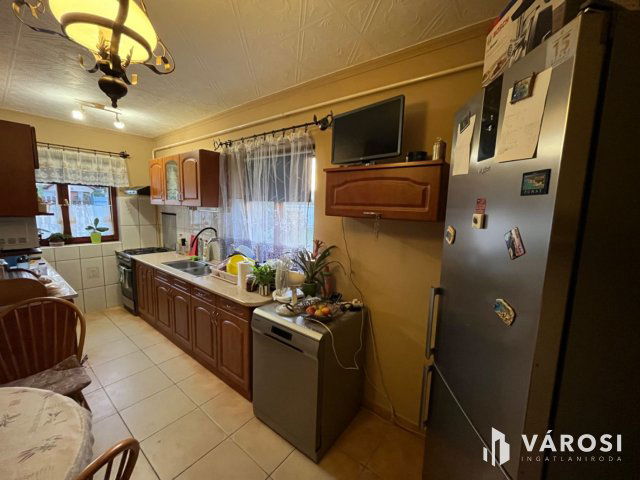 Eladó családi ház, Debrecenben 88 M Ft, 5 szobás