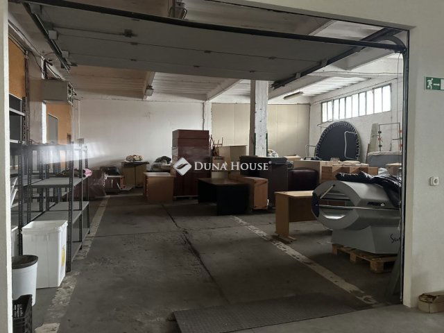 Kiadó ipari ingatlan, Nyíregyházán 450 E Ft / hó