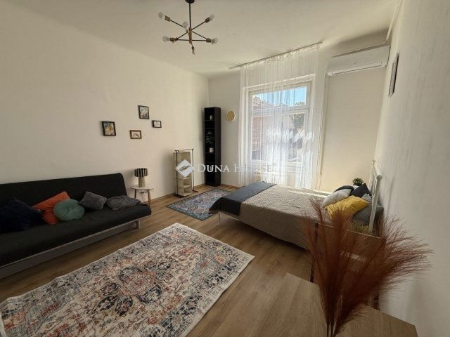 Eladó téglalakás, Budapesten, VIII. kerületben 49.9 M Ft