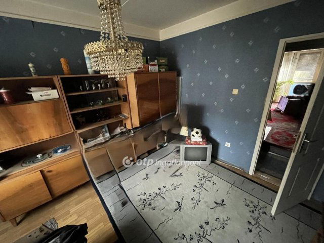 Eladó panellakás, Salgótarjánban 7.2 M Ft, 2 szobás