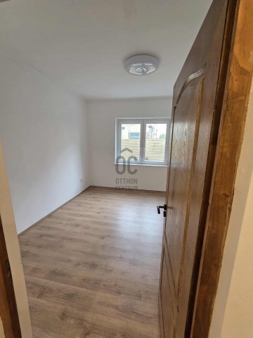 Eladó családi ház, Budapesten, IV. kerületben 89.9 M Ft