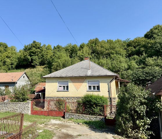 Eladó családi ház, Bükkszentkereszten 32 M Ft, 3+1 szobás