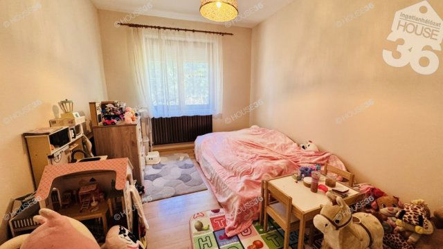 Eladó családi ház, Kecskeméten 64.9 M Ft, 3 szobás