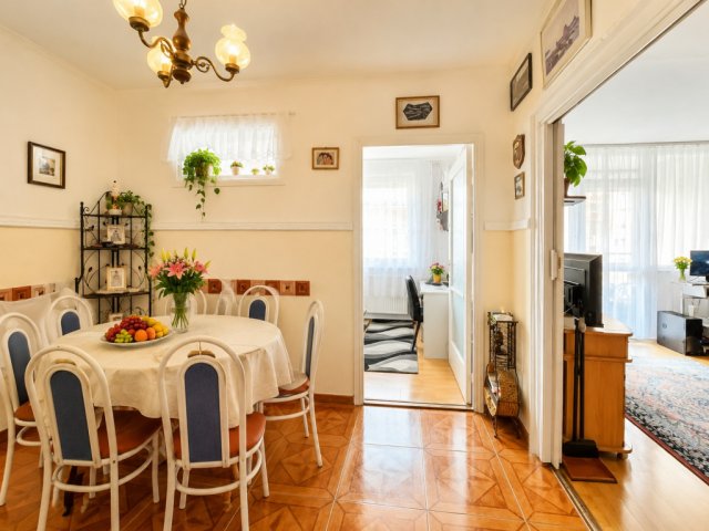 Eladó panellakás, Budapesten, X. kerületben 69.9 M Ft, 3 szobás