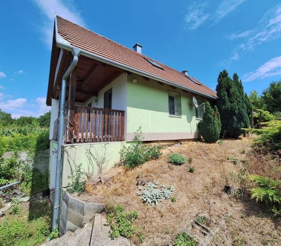Eladó családi ház, Zalaapátin 35 M Ft, 2 szobás
