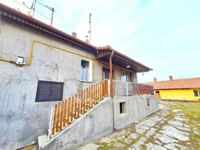 Eladó családi ház, Lajosmizsén 39.9 M Ft, 2+1 szobás