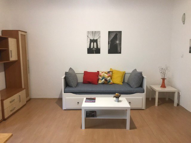 Kiadó téglalakás, albérlet, XII. kerületben, Hajnóczy József utcában