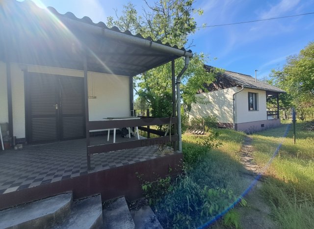 Eladó családi ház, Kecskeméten 32.9 M Ft, 3 szobás