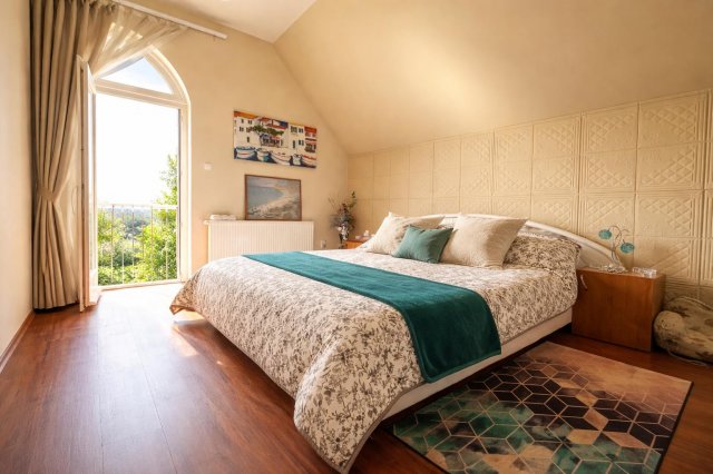 Eladó családi ház, Szentendrén 229 M Ft, 4+2 szobás