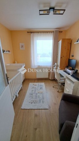 Eladó téglalakás, Mosonmagyaróváron 57 M Ft, 3 szobás