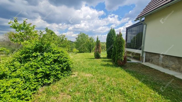 Eladó nyaraló, Bázakerettyén 10.99 M Ft, 1 szobás
