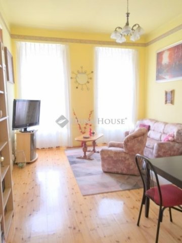 Eladó téglalakás, Budapesten, VI. kerületben 135 M Ft, 3 szobás