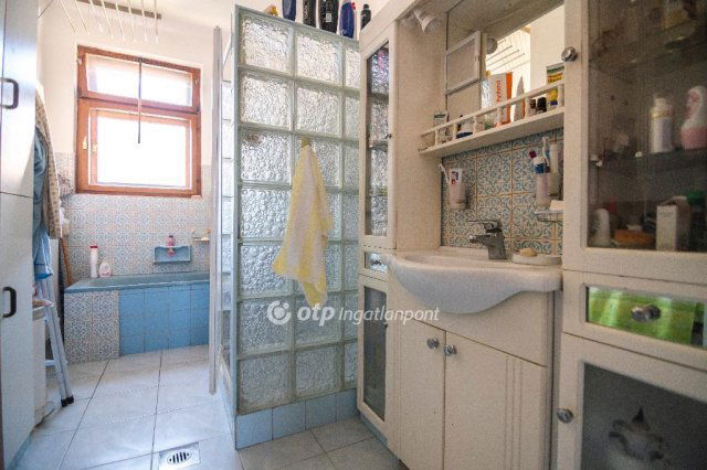 Eladó családi ház, Budakeszin 120 M Ft, 3 szobás