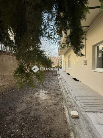 Eladó téglalakás, Pécsett, Apáca utcában 82.9 M Ft, 3 szobás
