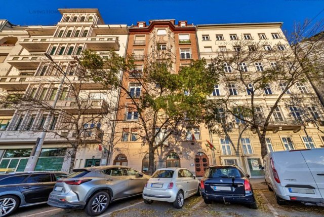 Kiadó téglalakás, albérlet, Budapesten, V. kerületben, 2 szobás
