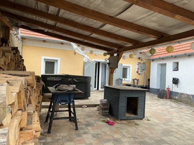 Eladó családi ház, Monostorapátin 51.9 M Ft, 2 szobás