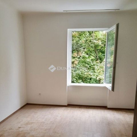 Eladó téglalakás, Budapesten, XI. kerületben 59.5 M Ft, 1 szobás