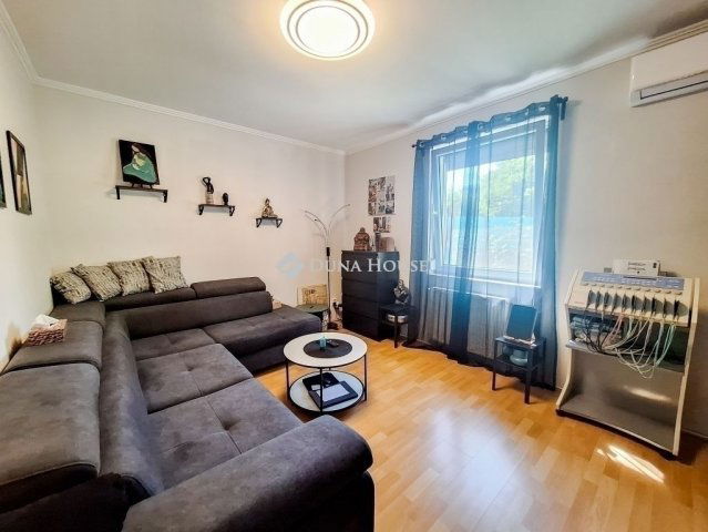 Eladó téglalakás, Gyömrőn 65 M Ft, 2 szobás