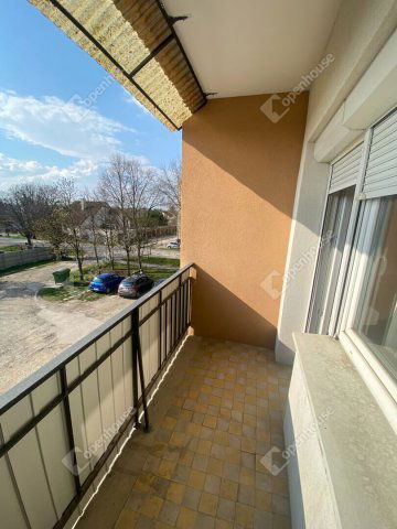 Eladó téglalakás, Mosonmagyaróváron 49.9 M Ft, 3 szobás