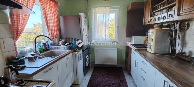 Eladó családi ház, Biatorbágyon 106 M Ft, 2 szobás