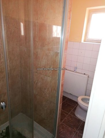 Eladó üzlethelyiség, XVIII. kerületben, Gyömrői úton