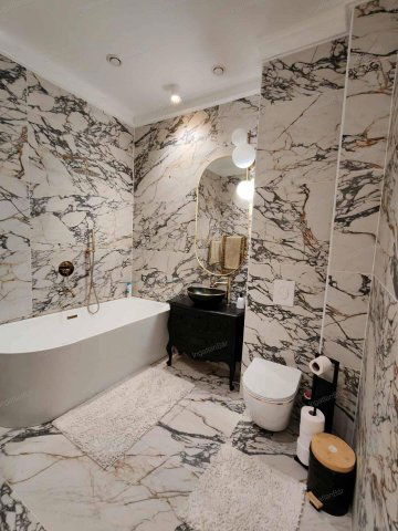 Eladó téglalakás, Debrecenben 129.999 M Ft, 3 szobás