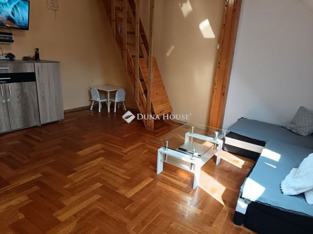 Eladó téglalakás, Kecskeméten 52 M Ft, 3 szobás