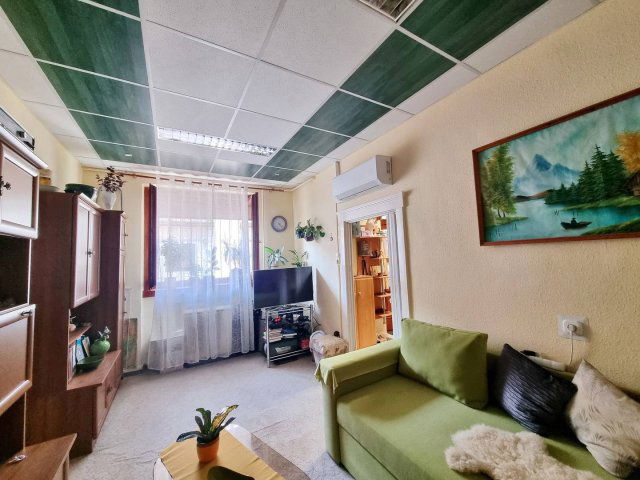 Eladó téglalakás, Budapesten, IX. kerületben, Ipar közben
