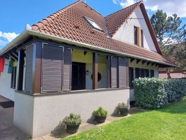 Eladó családi ház, Solymáron 159 M Ft, 5+1 szobás