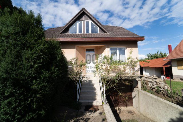 Eladó családi ház, Debrecenben 99 M Ft, 5 szobás