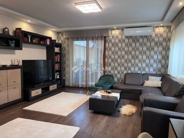 Eladó családi ház, Nyíregyházán 129 M Ft, 5 szobás