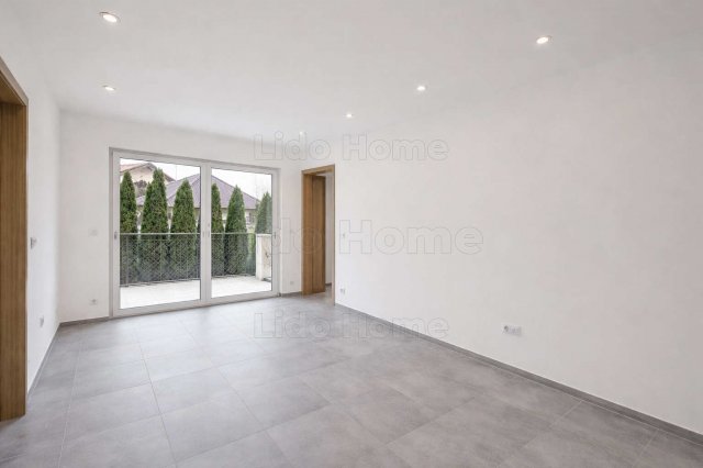 Eladó téglalakás, Balatonberényben 79 M Ft, 3 szobás