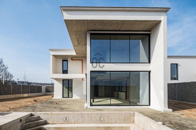 Eladó ikerház, Mogyoródon 178.4 M Ft, 5 szobás