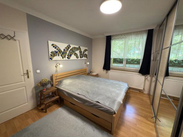 Eladó családi ház, Szentendrén 138.9 M Ft, 5 szobás