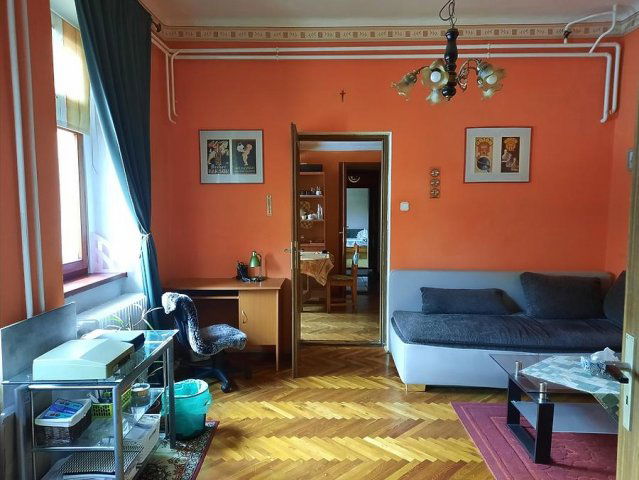 Eladó családi ház, Budapesten, IV. kerületben, Báthory utcában