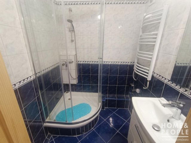 Kiadó téglalakás, albérlet, Szegeden 160 E Ft / hó, 2 szobás