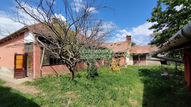 Eladó családi ház, Békéscsabán 17.5 M Ft, 3 szobás