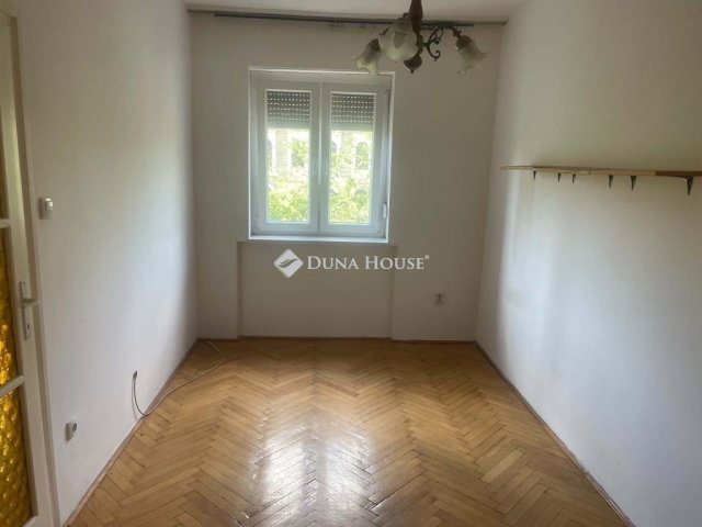 Kiadó téglalakás, albérlet, Szegeden 160 E Ft / hó, 2 szobás