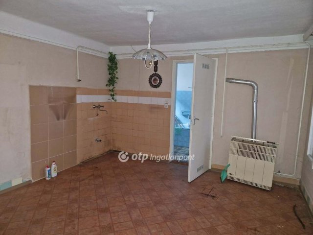 Eladó családi ház, Tápiószelén 29 M Ft, 3 szobás