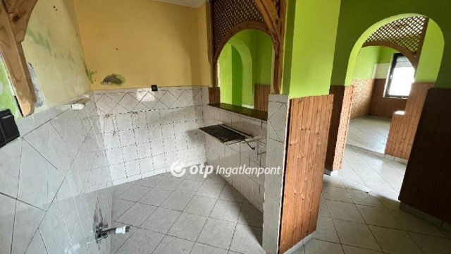 Eladó sorház, Mezőlakon 14.9 M Ft, 2 szobás