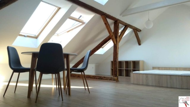 Eladó téglalakás, Pécsett 67 M Ft, 2 szobás